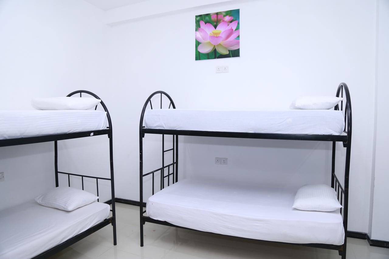 Lotus Dreams Guesthouse Велигама Экстерьер фото