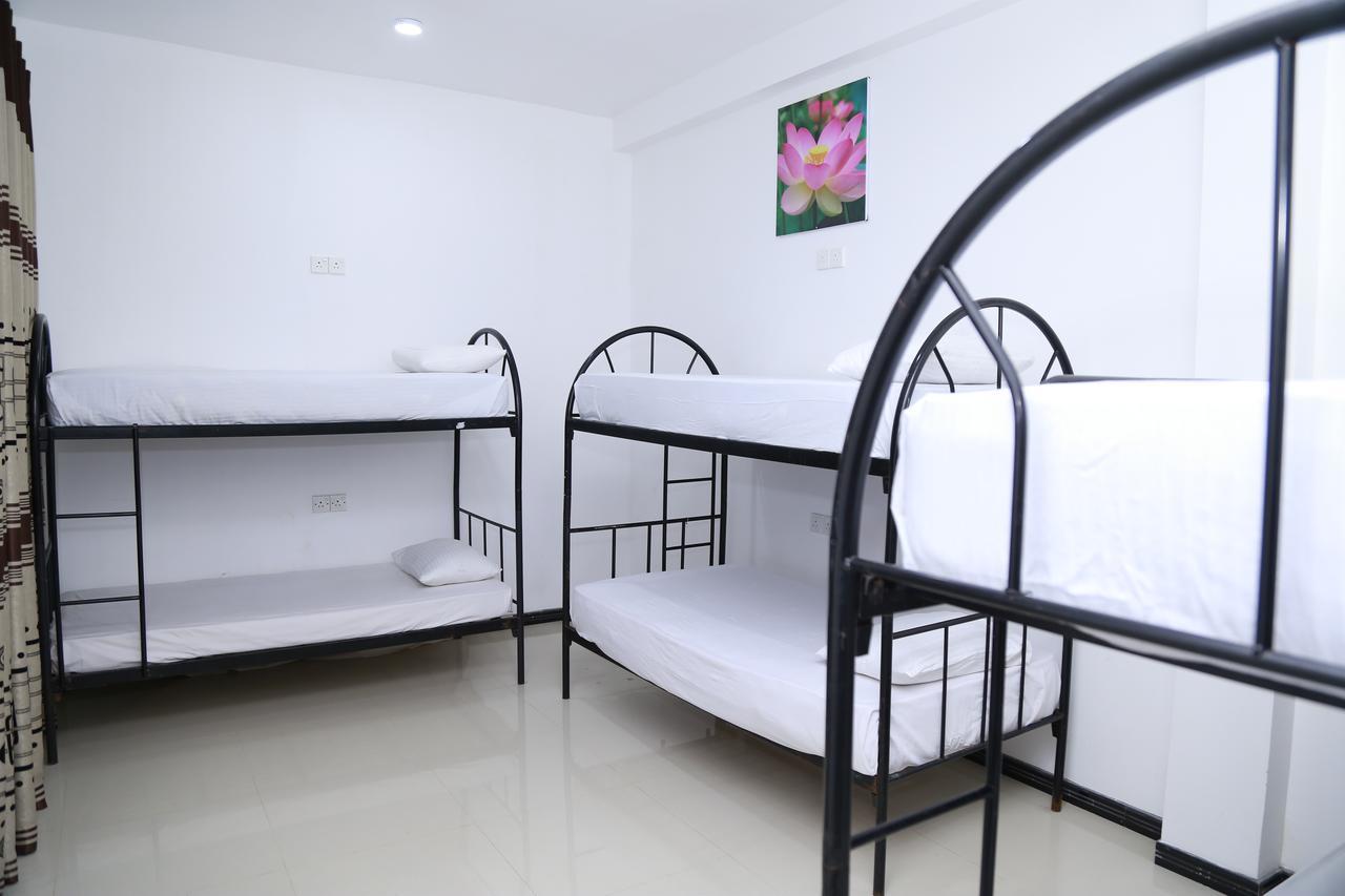 Lotus Dreams Guesthouse Велигама Экстерьер фото