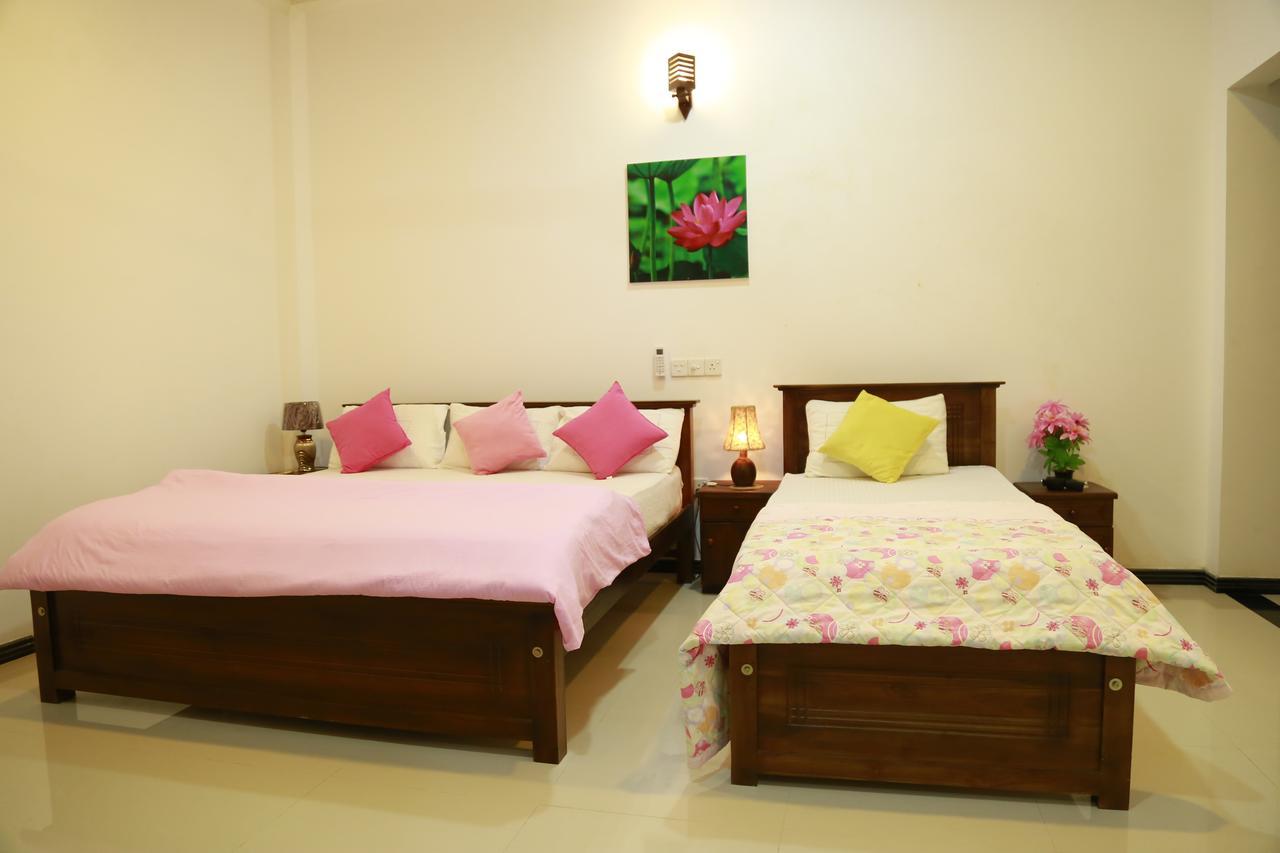 Lotus Dreams Guesthouse Велигама Экстерьер фото