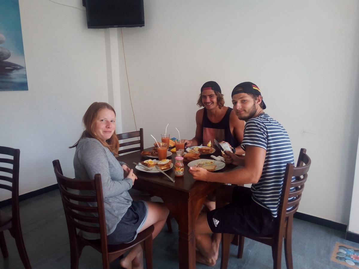 Lotus Dreams Guesthouse Велигама Экстерьер фото